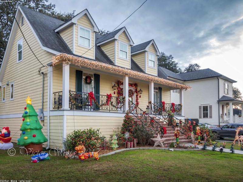 Modern light display